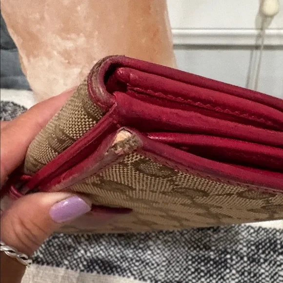 Gucci Tan and Red Women's authentic Wallet(project wallet) - Picture 12 of 16